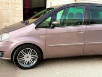 Begagnad Lancia Musa 92 HK (67 kW) 2011 Beige Minibuss