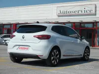 Usata Renault Clio V Evolution 101 CV (74 kW) 2023 Bianco Berlina