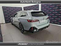 Usata BMW 520 M Sport 197 CV (144 kW) 2025 Grigio Station wagon
