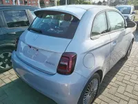 Nuova Fiat 500 Icon 69 CV (50 kW) 2026 Argento Berlina