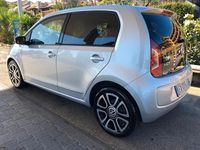 Usata VW up! high up! 74 CV (54 kW) 2014 Argento Utilitaria