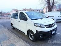 Usata Opel Zafira Life Business 122 CV (89 kW) 2021 Bianco Monovolume