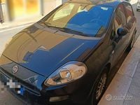 Usata Fiat Punto Lounge 69 CV (50 kW) 2016 Blu/azzurro Utilitaria