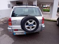 Usata Toyota RAV4 116 CV (85 kW) 2003 Grigio SUV