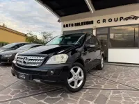 Usata Mercedes ML320 224 CV (164 kW) 2006 Nero SUV