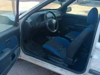 Usata Peugeot 106 57 CV (41 kW) 2001 Bianco Utilitaria