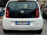 Begagnad VW up! Move 60 HK (44 kW) 2012 Vit Halvkombi