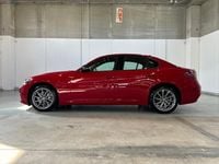 Usata Alfa Romeo Giulia Sprint 280 CV (205 kW) 2024 Rosso Berlina