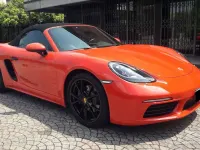 Usata Porsche 718 299 CV (219 kW) 2018 Orange lava Cabrio