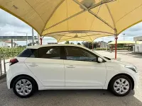 Usata Hyundai i20 75 CV (55 kW) 2018 Bianco Berlina