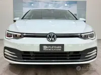 Usata VW Golf VIII Style 131 CV (96 kW) 2020 Bianco Berlina