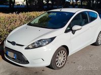 Usata Ford Fiesta 2012 Bianco Utilitaria