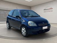 Usata Toyota Yaris Sol 65 CV (47 kW) 2004 Blu met Berlina
