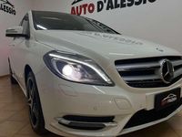 Begagnad Mercedes B200 Premium 136 HK (100 kW) 2014 Vit Minibuss