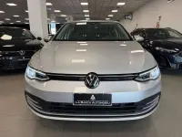 Usata VW Golf VIII Life 110 CV (80 kW) 2024 Argento Berlina