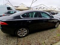 Usata Jaguar XF 180 CV (132 kW) 2018 Nero Berlina