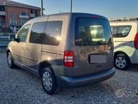 Usata VW Caddy 102 CV (75 kW) 2012 Grigio Monovolume