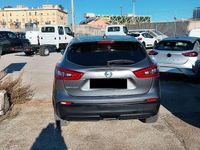 Usata Nissan Qashqai N-Connecta 140 CV (102 kW) 2018 Grigio SUV