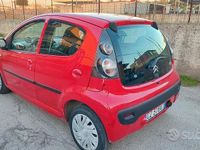 Usado Citroën C1 68 CV (50 kW) 2006 Gris Utilitario