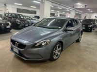 Usata Volvo V40 120 CV (88 kW) 2017 Blu/azzurro Berlina