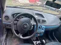 Usata Renault Clio II 85 CV (62 kW) 2006 Blu Berlina