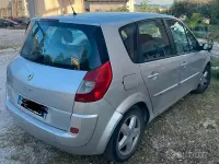Usata Renault Scenic E-Tech 106 CV (77 kW) 2006 Grigio Monovolume