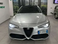 Usata Alfa Romeo Giulia Veloce 211 CV (155 kW) 2017 Argento Berlina
