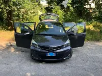 Usata Toyota Yaris Lounge 99 CV (72 kW) 2012 Grigio Utilitaria
