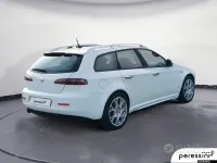 Usata Alfa Romeo 159 Distinctive 136 CV (100 kW) 2012 Bianco Station wagon