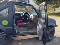 Usata Suzuki Jimny 80 CV (58 kW) 2000 Nero SUV