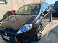 Usata Fiat Grande Punto 120 CV (88 kW) 2010 Nero Utilitaria