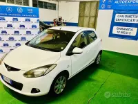 Usata Mazda 2 75 CV (55 kW) 2010 Bianco Utilitaria
