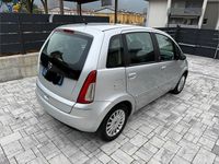 Usata Lancia Musa 77 CV (56 kW) 2012 Grigio Monovolume