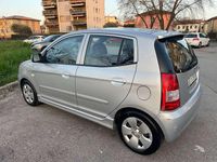 Usata Kia Picanto 75 CV (55 kW) 2006 Argento Utilitaria
