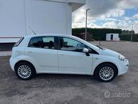 Usata Fiat Punto 74 CV (54 kW) 2012 Nero Utilitaria
