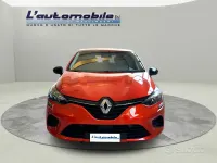 Usata Renault Clio V Equilibre 101 CV (74 kW) 2023 Arancione Berlina