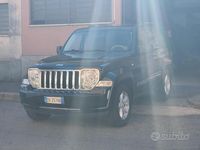 Usata Jeep Cherokee Limited 177 CV (130 kW) 2009 Nero SUV