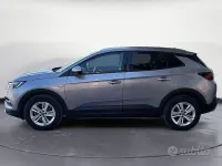 Usata Opel Grandland X Elegance 131 CV (96 kW) 2022 Grigio SUV