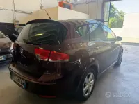 Usata Seat Altea Style 102 CV (75 kW) 2009 Rosso Monovolume