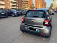 Usata Smart ForFour 71 CV (52 kW) 2016 Grigio Utilitaria