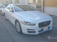 Usata Jaguar XE 163 CV (119 kW) 2016 Bianco Berlina