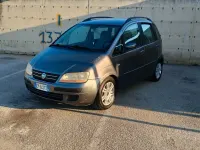 Usata Fiat Idea 69 CV (50 kW) 2004 Grigio Monovolume