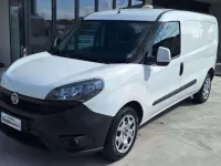Usata Fiat Doblò 120 CV (88 kW) 2018 Bianco pastello Monovolume