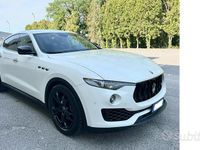 Usata Maserati Levante 350 CV (257 kW) 2021 Bianco SUV