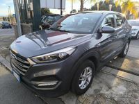 Usata Hyundai Tucson Comfort 135 CV (99 kW) 2016 Grigio SUV