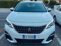 Usata Peugeot 3008 S 2019 Bianco SUV