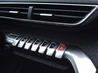 Usata Peugeot 3008 Allure 130 CV (95 kW) 2018 Grigio SUV