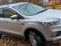 Usata Ford Kuga 120 CV (88 kW) 2019 Grigio SUV