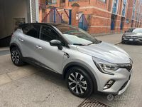 Usata Renault Captur Techno 91 CV (66 kW) 2024 Grigio SUV