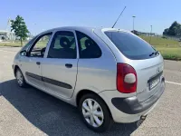 Usata Citroën Xsara Picasso 95 CV (69 kW) 2001 Grigio Monovolume